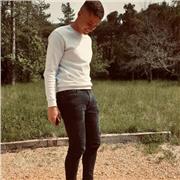 Étudiant donne cours d'espagnol scolaire en ligne et à domicile du collège au lycée